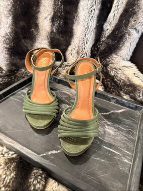 Baldi Women's Olive Green Strappy Ankle Strap Sandals